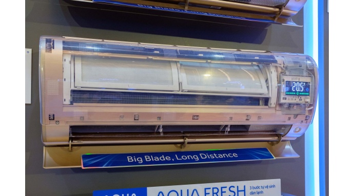 Máy lạnh Inverter AQUA 1HP AQA-KCHV10VIP