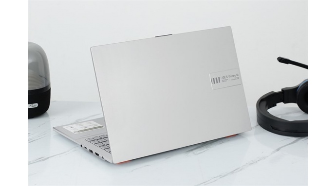 Laptop Asus Vivobook Go 15 E1504FA R5 7520U/16GB/512GB/Win11 (NJ776W)