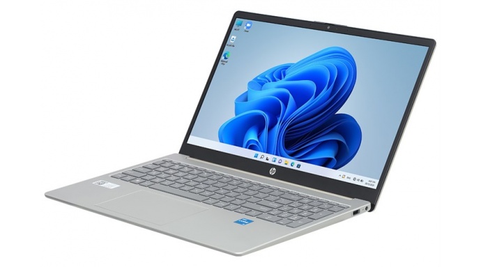Laptop HP 15 fd0303TU i3 1315U/8GB/512GB/Win11 (A2NL4PA)