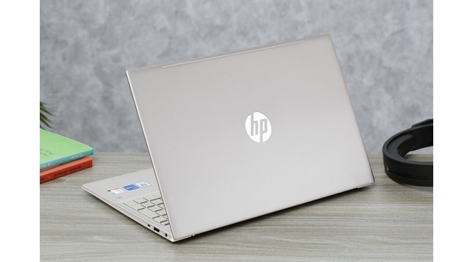 Laptop HP Pavilion 15 eg3093TU i5 1335U/16GB/512GB/Win11 (8C5L4PA)