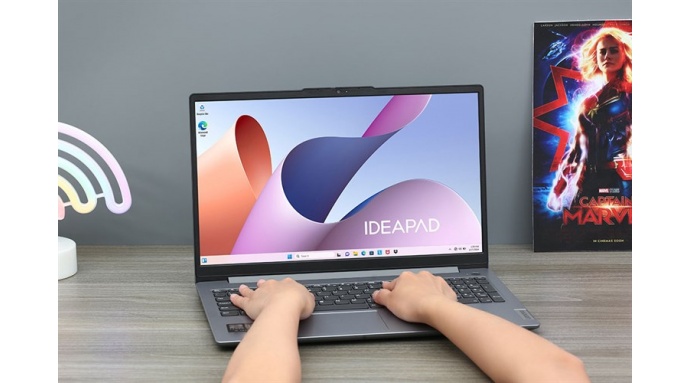 Laptop Lenovo Ideapad Slim 3 15AMN8 R5 7520U/16GB/512GB/Win11 (82XQ00J0VN)