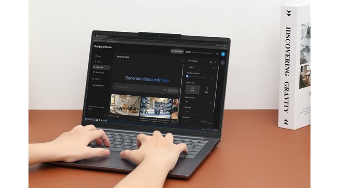 Laptop Lenovo IdeaPad Slim 3 15IRH10 i5 13420H/16GB/512GB/Win11 (83K1000HVN)