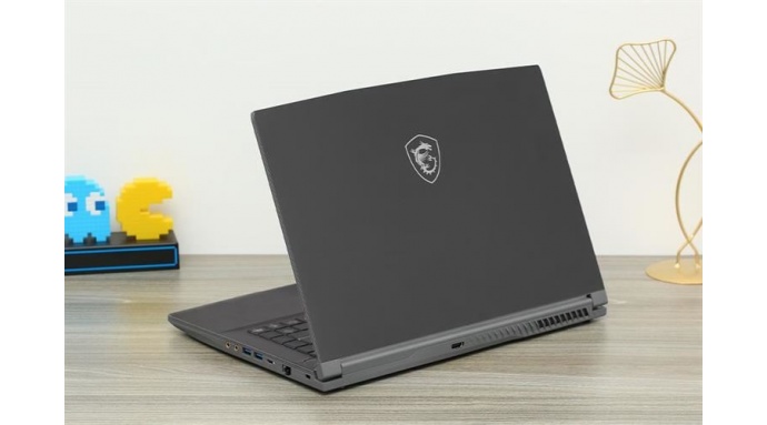 Laptop MSI Gaming Thin 15 B12UCX i5 12450H/16GB/512GB/4GB RTX2050/144Hz/Win11 (2046VN)