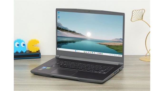 Laptop MSI Gaming Thin 15 B12UCX i5 12450H/16GB/512GB/4GB RTX2050/144Hz/Win11 (2046VN)
